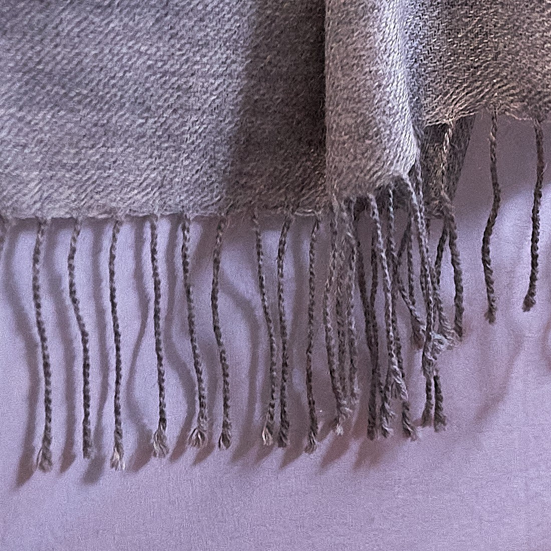 Plaid "Classic Bouclé" van baby-alpaca – detail