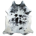 Salt & pepper koeienhuid, ongeveer 210 × 180 cm, van bovenaf gezien: precies de huid die je ontvangt