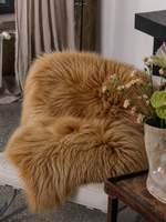 Ijslandse Schapenvacht ‘Ginger Brisa’ Geverfd