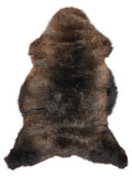 Bruine schapenvacht, ongeveer 110 × 65 cm, van bovenaf gezien: precies de vacht die je ontvangt