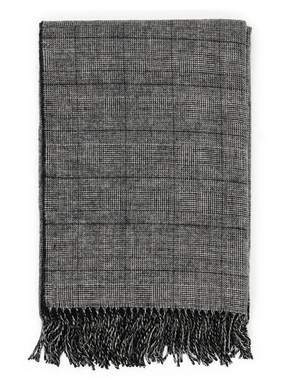 Plaid "Glen" in Grijs, gevouwen