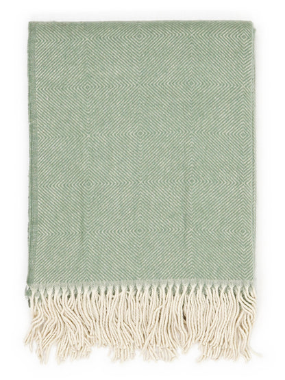 Plaid "Rune" in Salie, gevouwen